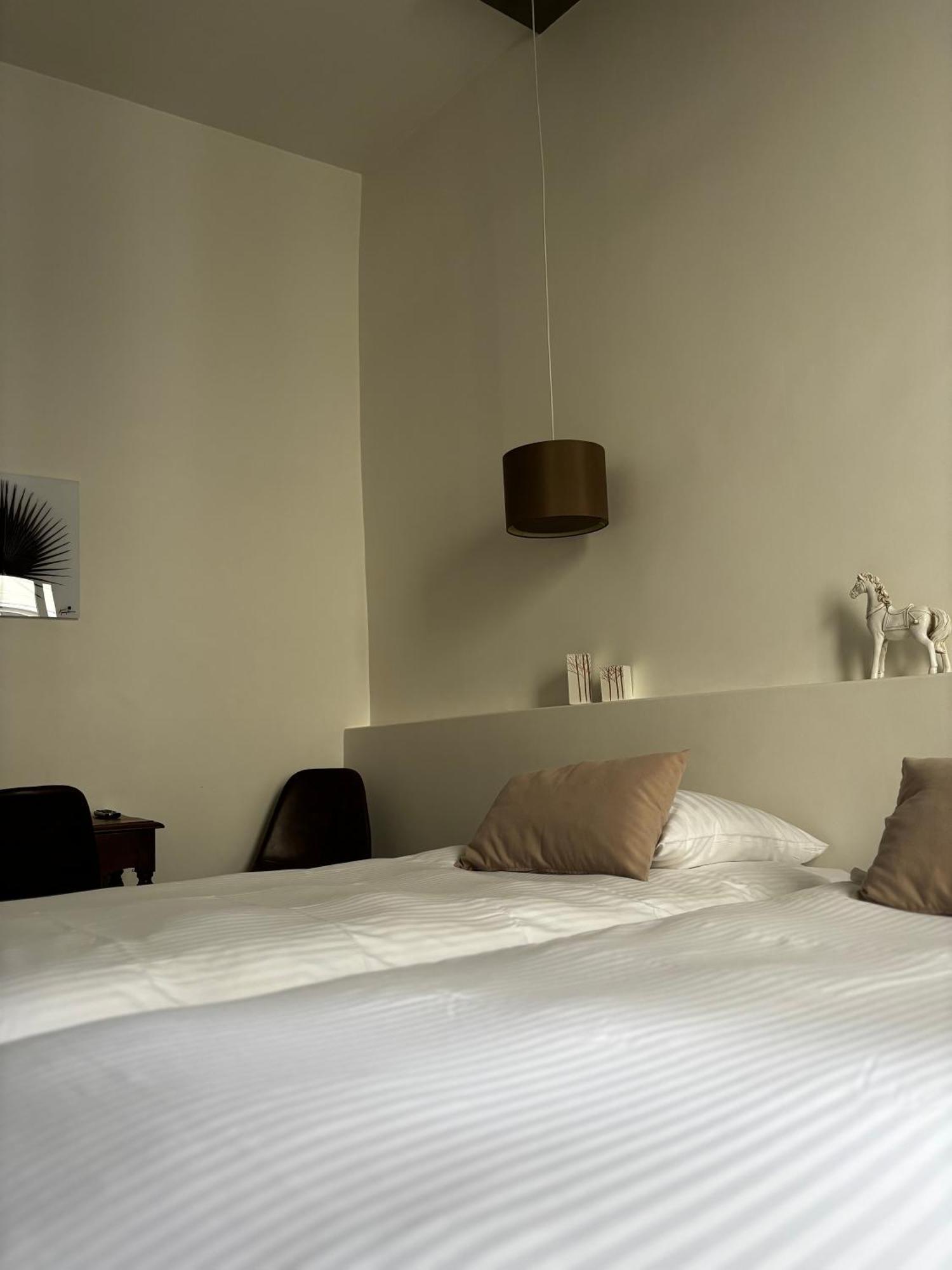 Rive Gauche Hotel Сомюр Екстериор снимка